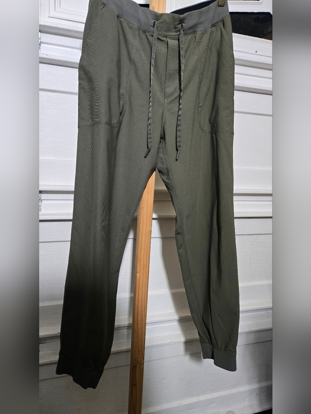 lululemon athletica Men's Olive Jogger Pants - Drawstring